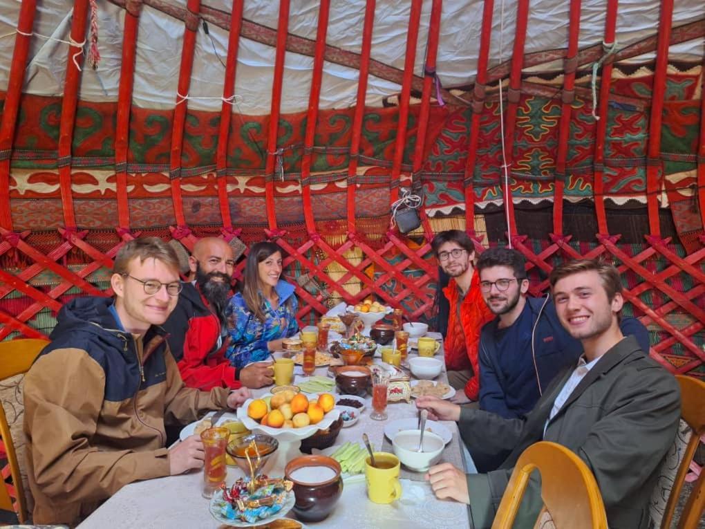 Hotel Zalkar Yurt Camp Song-Kul Zewnętrze zdjęcie